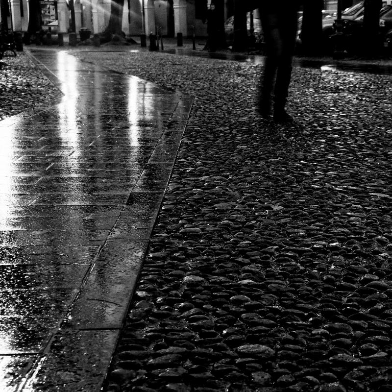 alone_in_the_rain_by_minotauro9.jpg